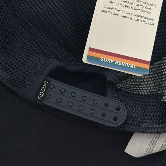 Rip curl new tags trucker hat with rainbow embroidered logo - Picture 6 of 7